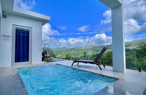 Caguas Cabin | Luxury Tiny home with pool & amazing view