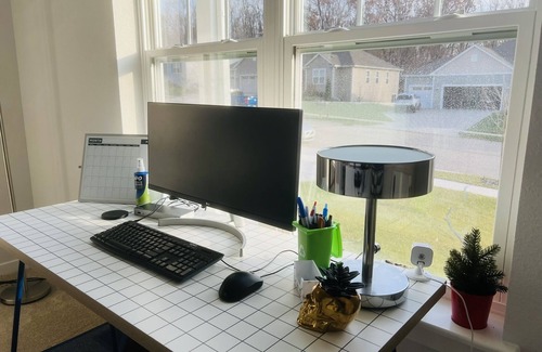 Hartford House | Luxury Vacation Smart Home w/Hot-tub, Home Theatre & XBOX