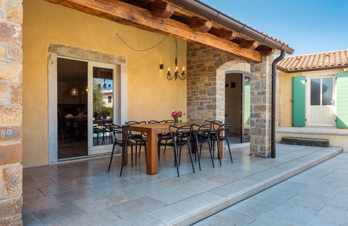 Kaldir Villa | Luxury villa and the winery Benvenuti are the key "condiments" for your holidays