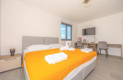 Salatic Villa | Luxury Villa Green Oasis
