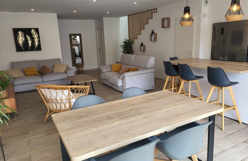 Candillargues Villa | Luxury Villa with Year-Round Comfort and Saltwater Pool in Prime Location