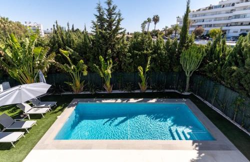 Guadalmina Apartment | Luxury Villa with Heated Pool, Jacuzzi, Sauna and more