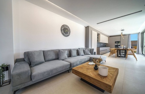 Makrys Tichos Villa | Luxury Villa with Private Pool/Walk to the Beach & Near Chania/Games Room