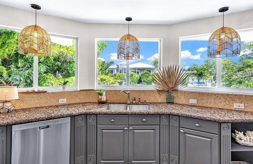 Twin Lakes House | Luxury Water Front Home, Private Pool, Spa, Tiki Bar, 36' Foot Dock with Kayaks