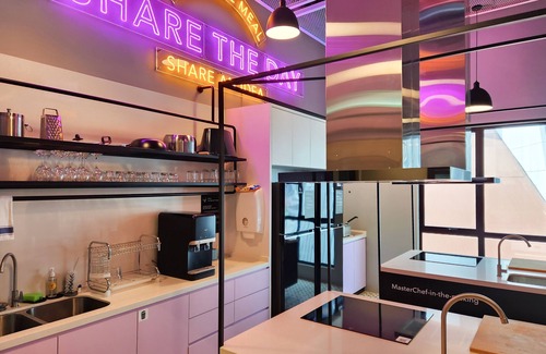 Medan Tuanku Hotel | lyf Chinatown Kuala Lumpur