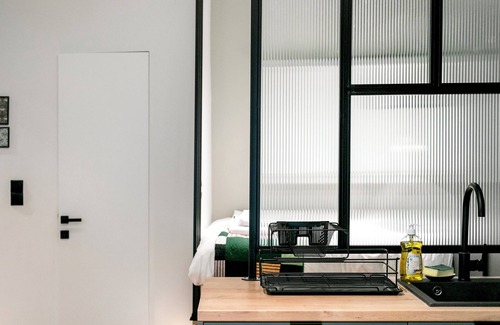 Pangrati Apartment | Lyndon Deluxe Studio Athens Escape