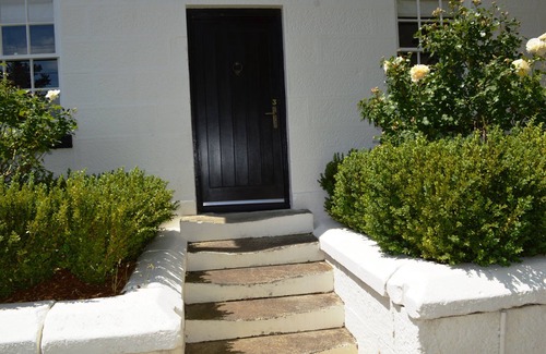 Pontville Cottage | Lythgo's Row Colonial Cottages