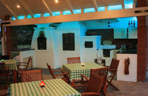 Cserkut Apartment | Mézesfészer apartman