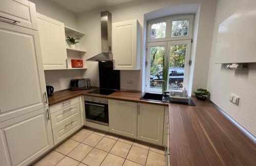 Ottersberg Apartment | Möblierte Wohnung mit ruhiger Terrasse in bester Lage für Feriengäste und beruflich Reisende AW12A-I