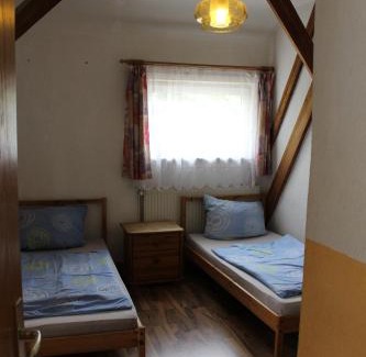 Crawinkel Apartment | Möblierte Zimmer und Wohnungen in Thüringen Wald