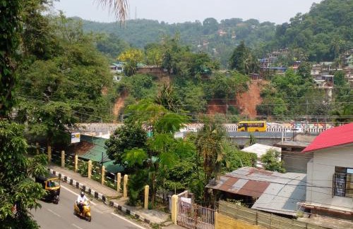 Sualkuchi Apartment | M B Holiday Home