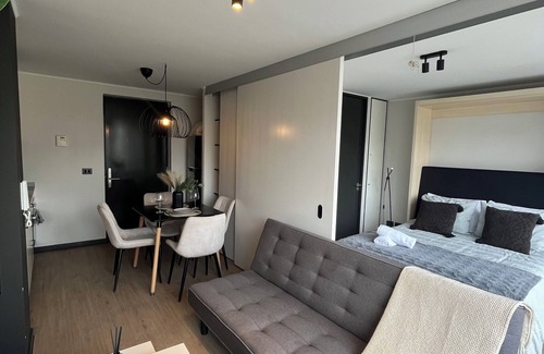 Downtown Santiago Apartment | M&C DRE807