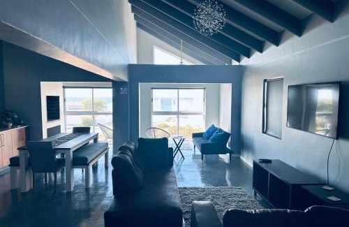 Shelley Point House | M&M Guesthouse