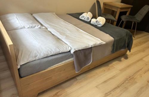 Zary Apartment | M.S. Piccolo