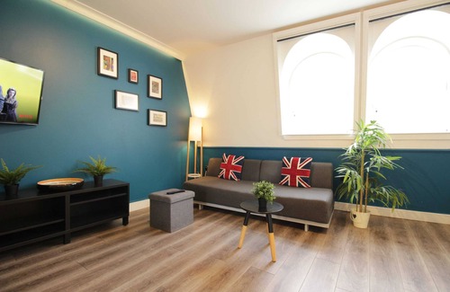 Pembridge Apartment | M12 - Lovely 1 bedroom apartment near Portobello
