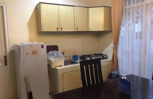 Cipanas Villa | (M3-23) Three bedrooms garden view