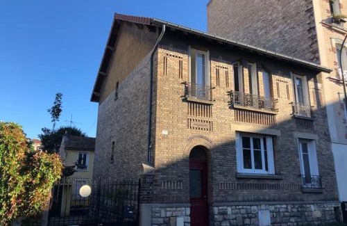 Malakoff Villa | MA - Maison 10 min PARIS EXPOS - 8 chambres