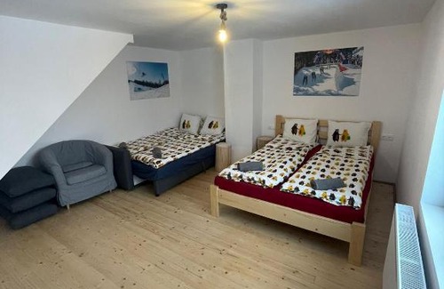 Zetea House | Madarasi Sportbázis