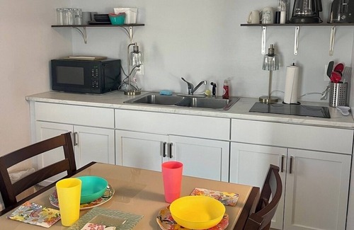 Chincoteague Hotel | Maddox Inn