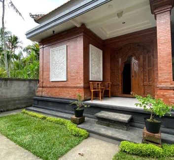 Taro House | Made Misi Homestay