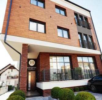 Cacak Apartment | Madera apartments