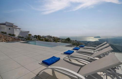 Cumbre del Sol Villa | Madi by Aguilarent