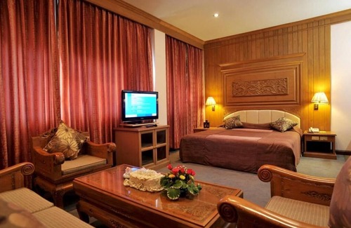 Phrae Hotel | Mae Yom Palace Hotel