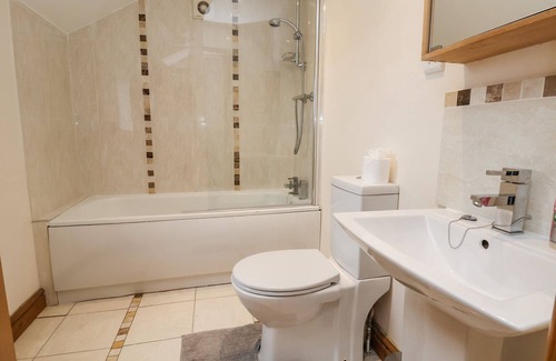 Gwaenysgor Near Prestatyn House | MAES YR HAF, pet friendly, with open fire in Prestatyn