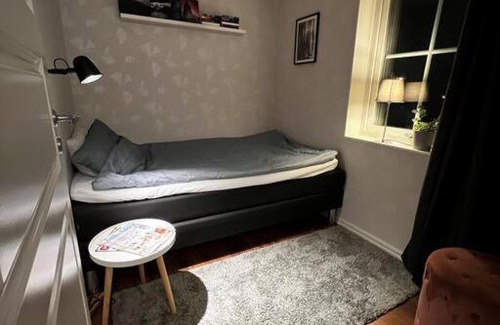 Skovde House | Magasinet, egen stuga på landet