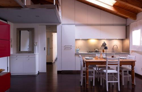 San Donato-San Vitale Apartment | Maggie's Home near to Saint Orsola Hospital, Expo, Centre