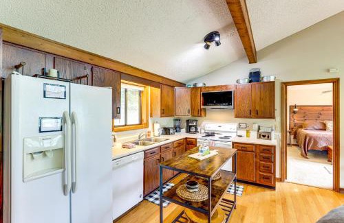 Valley Creek Run House | Maggie Valley Mountain Escape with Fireplace and Deck!