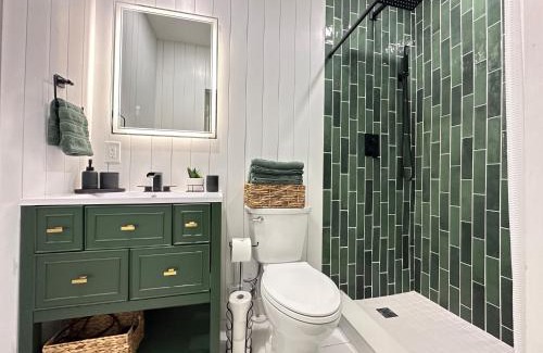 South Venice House | Magic Secluded Suite-Pool-Sauna plus Lake View Venice Florida