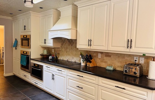 North Cowichan Other | Magical Farm Villa with Heated Salt Water Pool