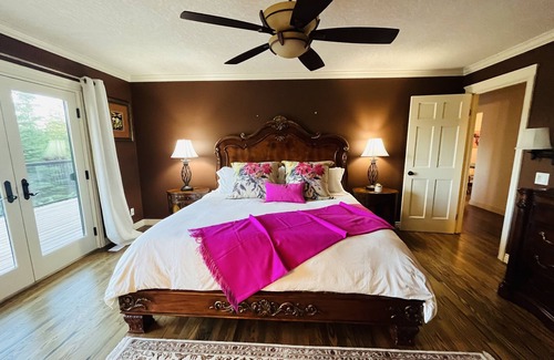 North Cowichan Other | Magical Farm Villa with Heated Salt Water Pool