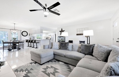 North River Shores House | Magical pool house in Stuart!