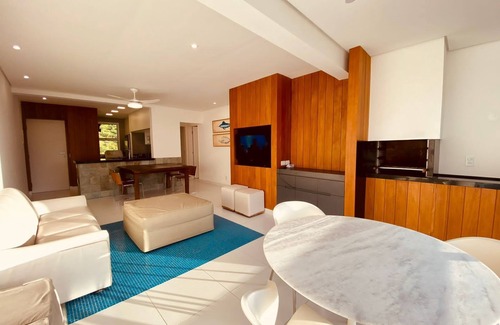 Sao Sebastiao Apartment | Magical View at Camburyzinho Beach B