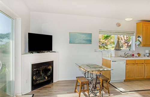 Shelter Cove Condo | Magnificent by OceanviewHotTubs Shelter Cove, CA