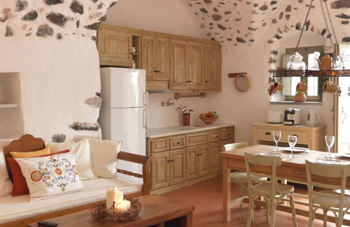 Exo Gonia Villa | Magnificent Santorini Villas | 6 Bedrooms | Zoldyk Houses | Spacious Terrace.