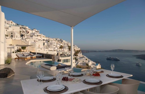 Firostefani Villa | Magnificent Santorini Villa | Villa Bellissima | Traditional Cycladic Cave.