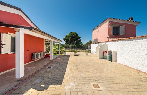 S'oru e Mari House | MAGNIFICENT VILLA LUNU