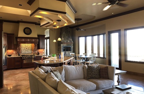 Canada Hills Estates House | Magnificent views in Oro Valley!