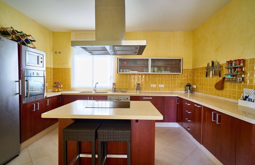 Velez-Malaga House | Magnificent Villa with Pool Next to the Sea, Chilches Costa