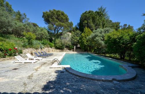 Beaucaire Villa | Magnifique Bastide Provençale avec piscine entièrement privatisée