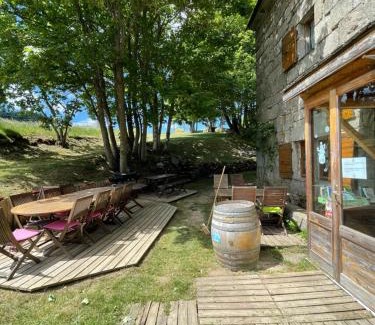 Devesset Ski Chalet | Magnifique gite 14 personnes en bord de lac