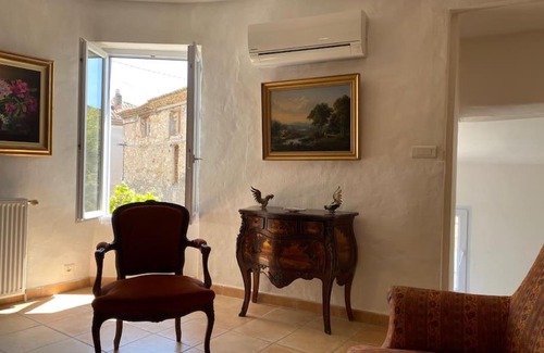 Caderousse House | Magnifique maison cœur de village climatisée