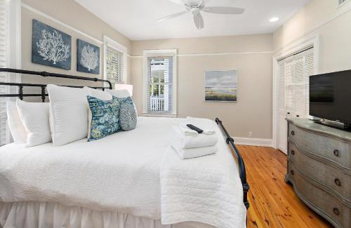 Saint Simons Island House | Magnolia Cottage