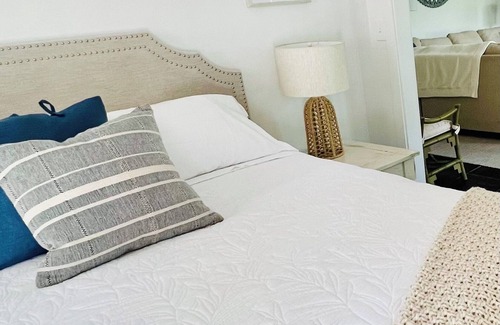 Biloxi Hotel | Magnolia Suite at The Mockingbird inn Boutique Hotel