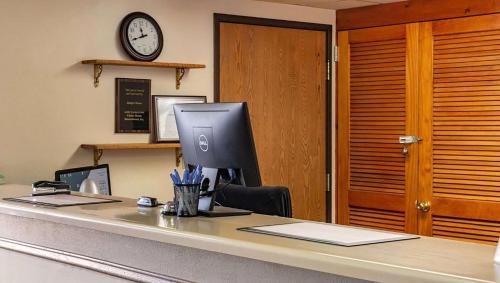 Ironwood Hotel | Magnuson Hotel Ironwood