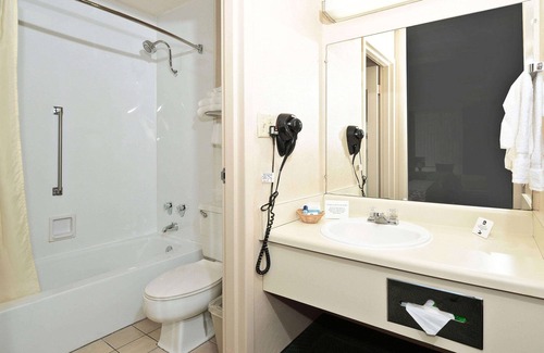 Covington Hotel | Magnuson Hotel Mountain View