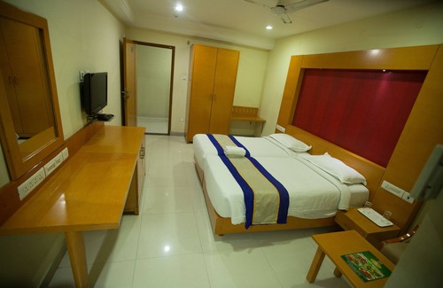 Pallavaram Hotel | Mahalaya Residency